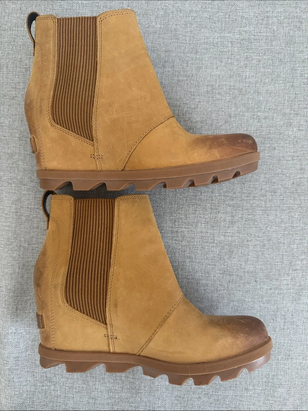 Sorel Women's Joan of Arctic Wedge Ankle Boots in Tan Brown